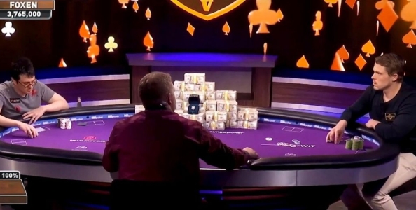 Perché quando si bluffa a poker è importante essere coerenti: una mano per capirlo