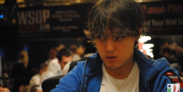 Wsop 2010, il six-handed alla Minieri: arriva tardi, domina, poi esce
