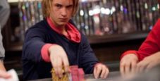 WSOPE Main Event day2 – Viktor Blom domina, Baldassari c’è