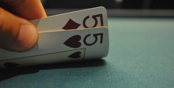 [VIDEO] Poker Tips con Kanit: le coppiette con 15 bui di stack
