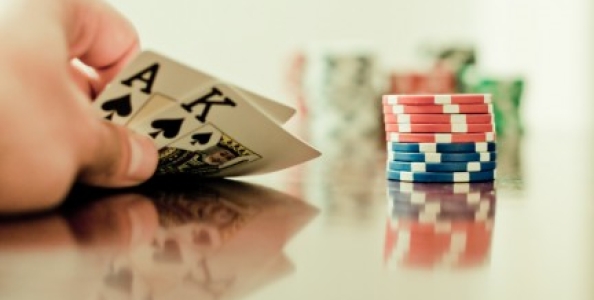 Cash game: le insidie delle partite private, analisi mano 2$ – 5$