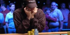 Phil Hellmuth eliminato dal Main Event WSOP: ecco la mano