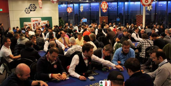 Tilt Poker Cup day 1: ancora in gioco Cantonati, Galic, Mazzia e Zumbini!