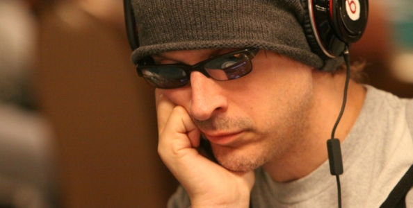 A rischio il record di 115 ore consecutive di gioco di Phil Laak!