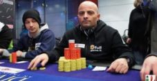 Roberto Sabato al comando del tavolo finale del Pokeroom Challenge!
