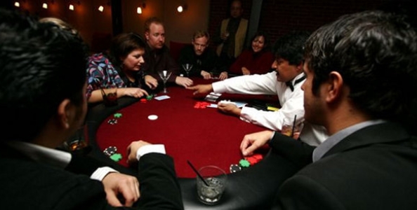Anche Repubblica attacca il poker live