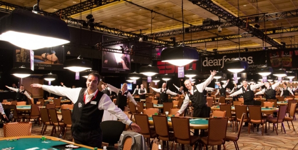 WSOP 2012 – Vivere di mance? “Basta fare il dealer a Las Vegas!”
