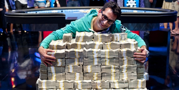 Antonio Esfandiari risponde alle domande dei fan!