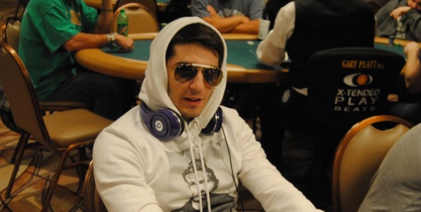 Lo Cascio comanda il Sunday High Roller, Genovesi e Fang a caccia del Sunday Special