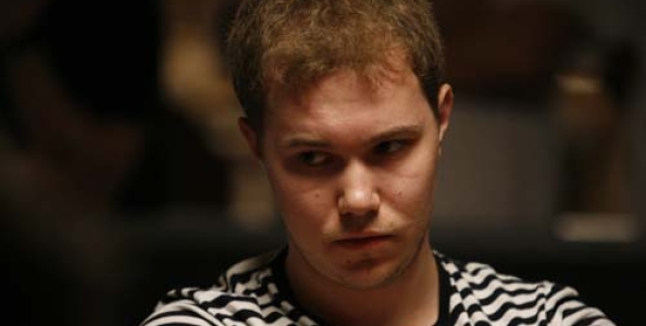 Cort ‘thecortster’ Kibler-Melby fa mezzo milione in sei ore! Ottobre è il mese di Alexander Kostritsyn