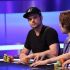 Griffin Benger riceve i “complimenti” di Phil Hellmuth