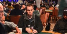 Justin Bonomo in testa al Limit Hold’em da 10.000$, Scott Blackman chipleader al Dealers Choice da 1.500$!