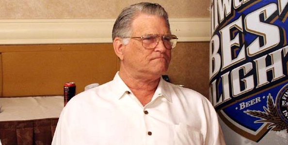 TJ Cloutier ci riprova: all’asta il suo anello Legends of Poker!