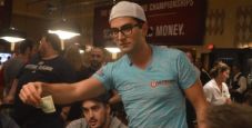 WSOP – Bolla scoppiata nel Day 3 del Main Event. Esfandiari in top ten, bene Meoni tra gli azzurri