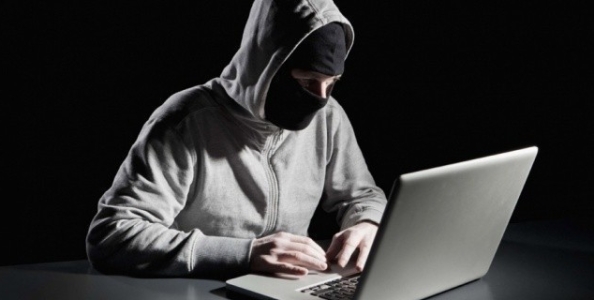 Arrestato hacker 19enne in un’operazione da film!