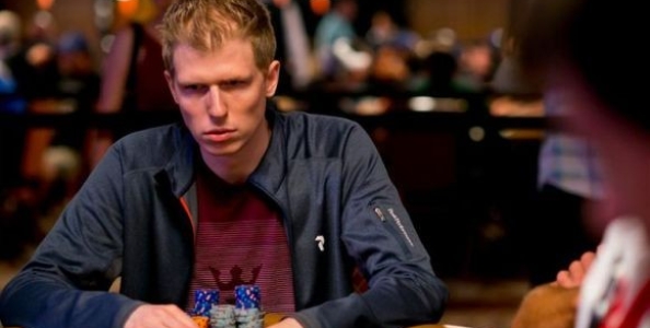 Sfida per la legalizzazione del poker in Norvegia: un poker pro contro un politico!