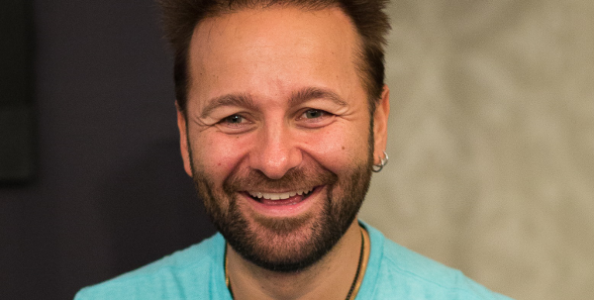 Negreanu e un particolare split da 100.000$ dove si rischia di restare a mani vuote