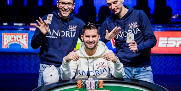 “That’s it… and the Italians go crazy”: il commento americano dell’heads-up del braccialetto di Suriano