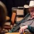 Doyle Brunson si sente male durante una partita live e viene ricoverato