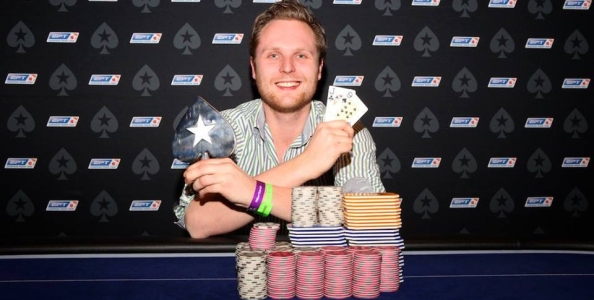 Trascinato dal fratello pokerista a Deauville, 23enne ‘squattrinato’ vince picca e 60.000€ a un side event EPT