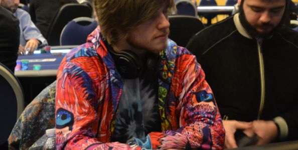 Furto in diretta su Twitch: la disavventura di Charlie Carrel va in streaming in tempo reale!