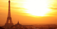Nuova alba per Parigi? Il Ministero degli Interni francese studia la fattibilità di un Casinò all’ombra della Tour Eiffel