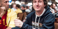 WSOP – Super Bendinelli! Giuliano è chipleader a 37 left dell’evento #59
