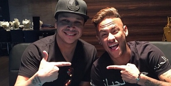 Il Charity Home Game di Neymar Jr. a carte scoperte tra hero call e amicizia ai tavoli