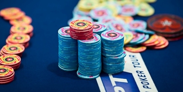 Torna lo European Poker Tour con nuove chips, carte e regole: portatili ammessi al tavolo, si torna alla Last Card off the Deck.
