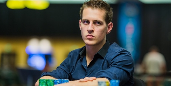 Mike McDonald spedisce 3.500€ ad una sconosciuta che lo ha contattato su Facebook!