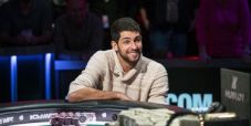 Il poker lo salva dalla sedia a rotelle, alle WSOP diventa milionario: l’incredibile storia di Garrett Greer