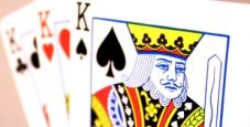 Punti di vista MTT – 3° nuts in early stage al Main WSOP, oppo in all in: bisogna foldare?