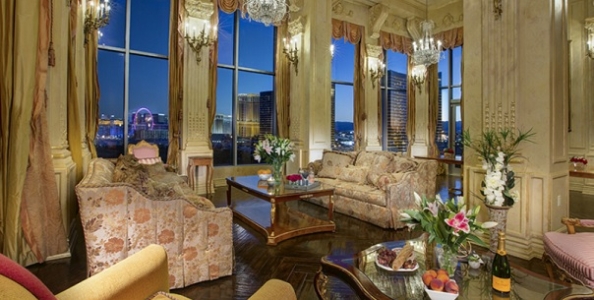 All’asta per 4,9 milioni la favolosa casa degli Shulman a Las Vegas. Guardate le foto!