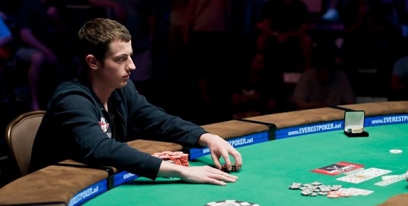 Tom Dwan di nuovo sotto accusa per uno scam milionario denunciato da Haralabos Voulgaris!