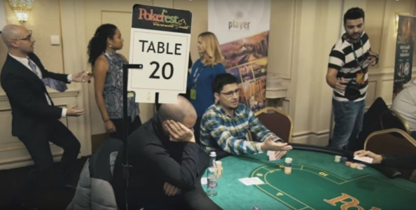 Più di 300 giocatori immobili per il primo incredibile ‘Mannequin Challenge’ ai tavoli da poker!