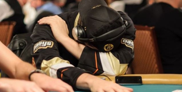 VIDEO – La top 5 delle ‘sbroccate’ di Phil Hellmuth!