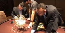 Troppi iscritti al Super High Roller Bowl: è servita una lotteria per scegliere i primi 35 nomi!