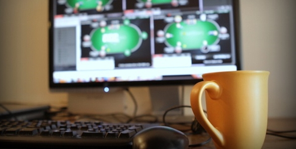 Domenicali PokerStars: T Thede guida il Sunday Special, a luisamuto1 va l’High Roller