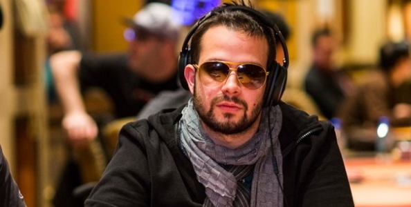 Ryan Fee spiega come giocare da bottone in heads up: “Si apre 2,5x e si 3betta il 20% del range”