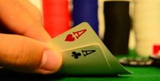 WSOP – Gutfreund viene quasi punito per una mossa controversa con gli assi nel Main Event. Ecco il video