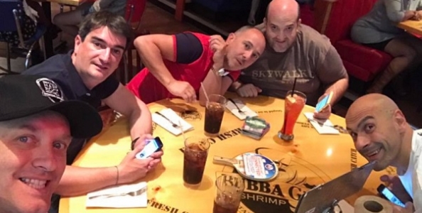 Perché è fondamentale avere amici veri nel poker