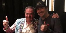Tutti pazzi per John Hesp! L’amatore inglese scherza: “Sto al poker come Trump sta alla politica”