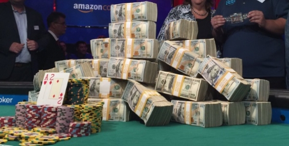 I finalisti del Main WSOP pagano 7.566.241$ in tasse! Piangono gli americani, la fanno franca i francesi