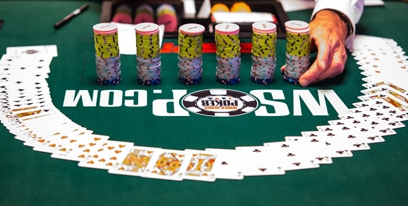 Perché i giocatori vincenti zoppicano nelle World Series of Poker?