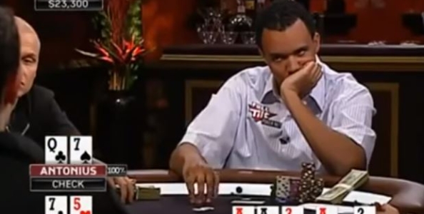 Mani storiche – Phil Ivey e il triplo floating On The Button!