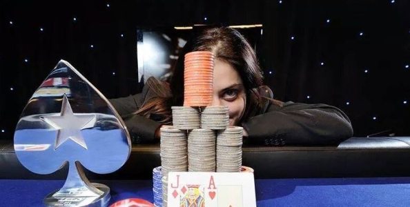 Sanaz ‘Sunny’ Fattahi nuovo direttore della poker room di Saint Vincent: “Servizio al tavolo e cash H24!”