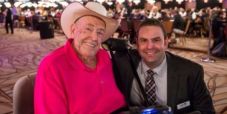 Doyle Brunson torna alle WSOP ma annuncia: “È il mio ultimo torneo, questa estate mi ritiro”