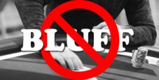 Si può vincere a poker senza bluffare?