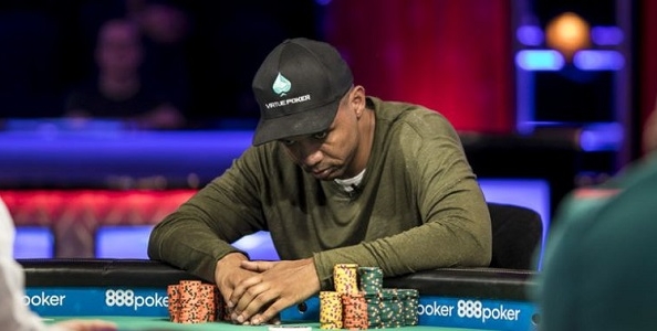 Come ha reagito Phil Ivey quando l’avversario gli faceva vedere le carte al Poker Player Championship WSOP