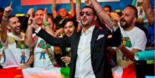 Il calore della curva italiana per Dario Sammartino al Tavolo Finale del Main Event WSOP